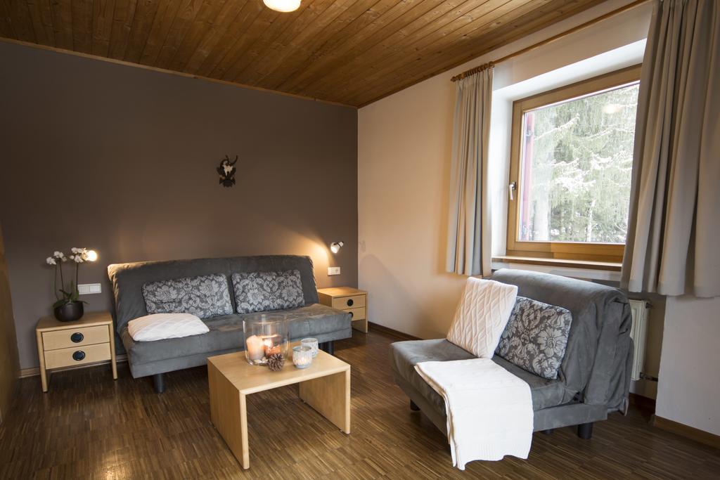 Residence Veider Rasùn di Sotto Rum bild